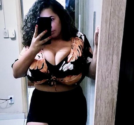 Maria Clara Tavares セクシーモデル 写真