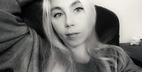 かわいいアナルオンリーファンズ HD 写真