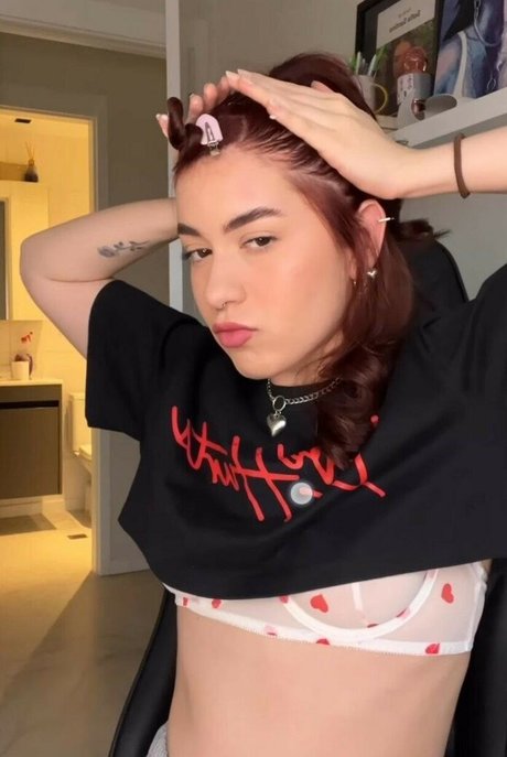 Sofia Santino ヌードスター 写真