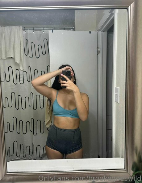 brookegoeswild ポルノスター 素敵 画像