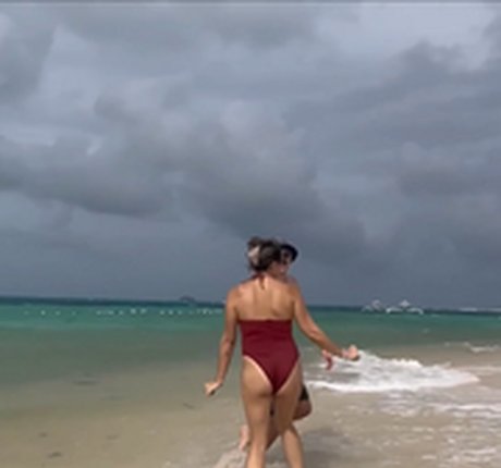 2人のオンリーファンズ ホットポルノ 画像