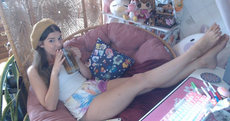 ぽっちゃり足オンリーファンズ アダルト無料 写真