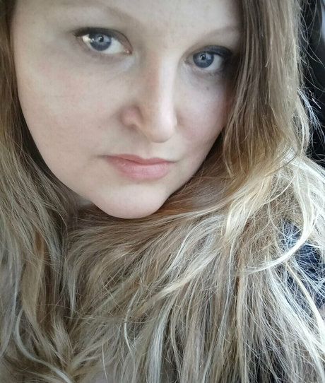 ティーンランジェリーオンリーファンズ ポルノ 写真