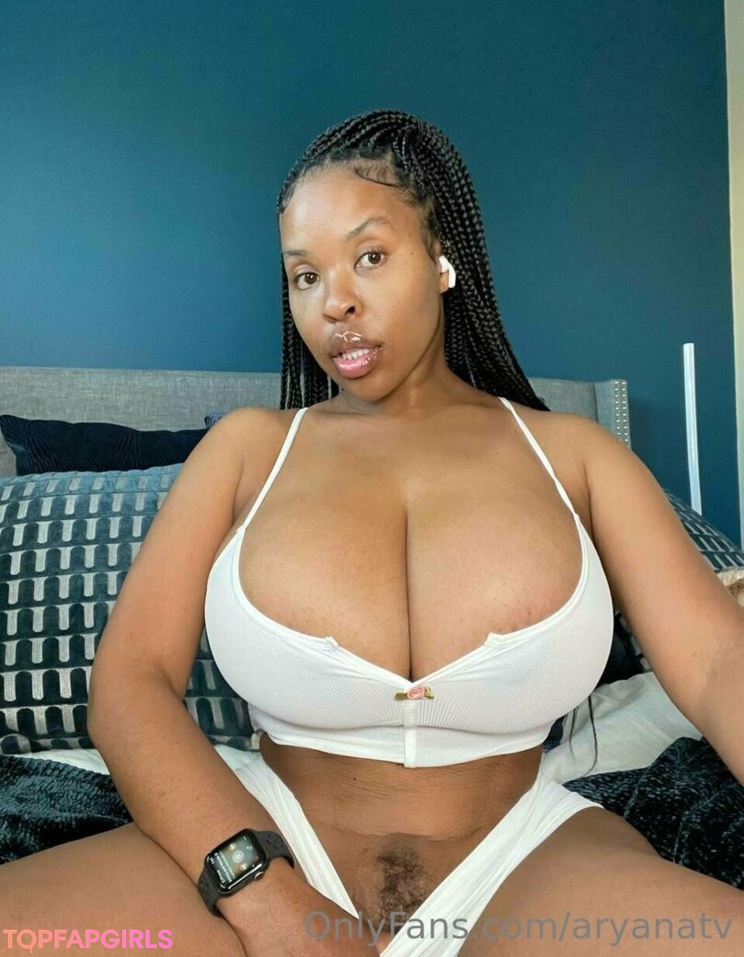 義母オンリーファンズ 無料セクシー 画像