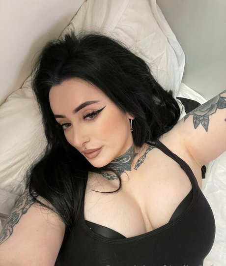 Lydiarains アダルトスター 写真