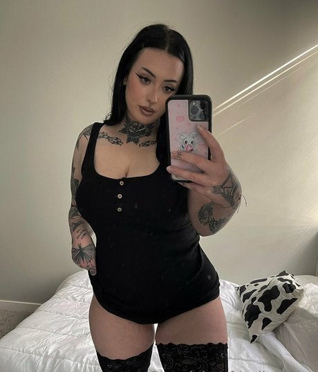 Lydiarains ホットなポルノスター ギャラリー