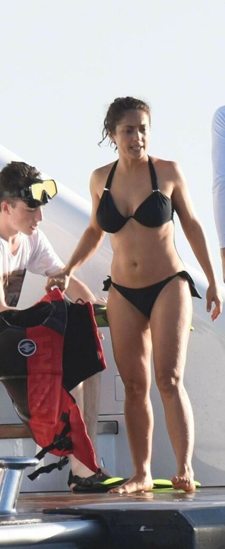 カムフィートオンリーファンズ アダルト 写真