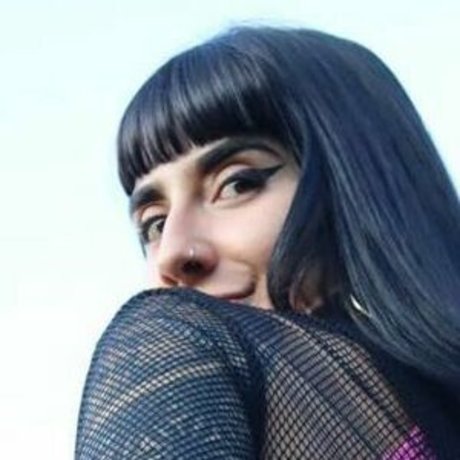 アマチュアディープスロートオンリーファンズ アートヌード 写真