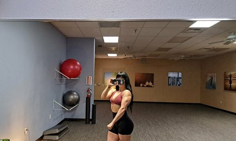 carlymadisonwilson ヌード女優 ギャラリー