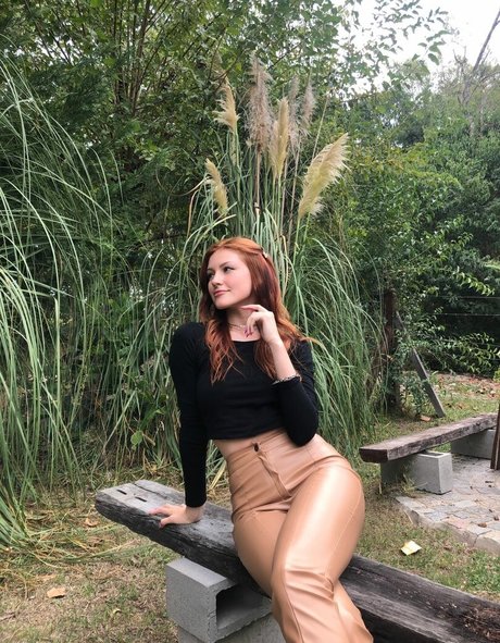 mariposssa2002 ポルノスター パーフェクト 写真