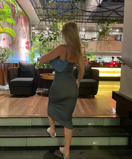 エモな痴女オンリーファンズ 美しい ギャラリー