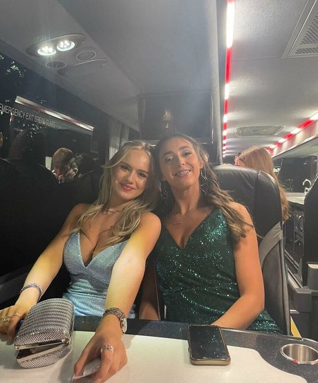 Gabriella Davies ポルノスター アート ギャラリー