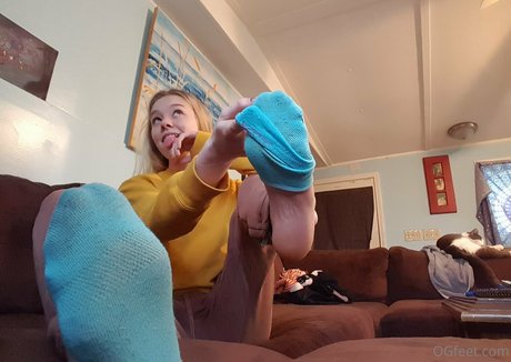 フィットネスベイビーオンリーファンズ ホット裸 写真