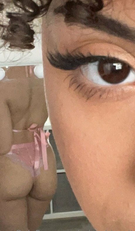 Paris Senpai 写真集