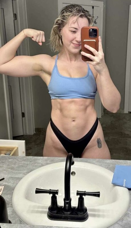 アナルに射精 オンリーファンズ セクシーヌード 写真