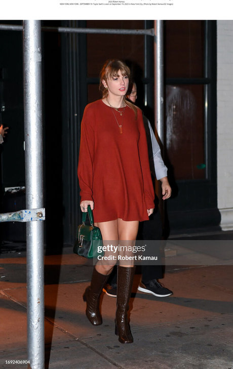 スキニーモデルオンリーファンズ ポルノ 画像