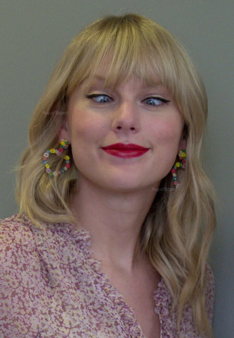 曲線美の女の子オンリーファンズ えろた アーカイブ