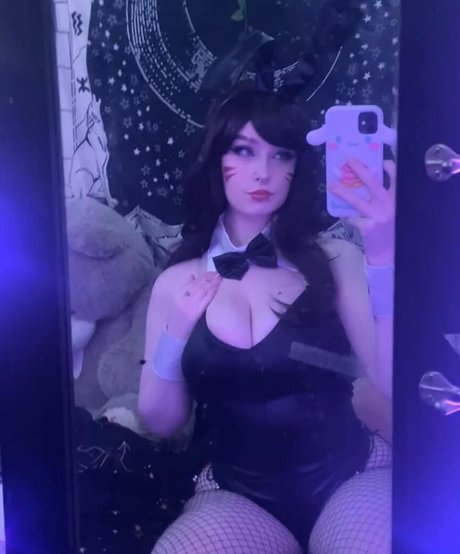 金髪の小人オンリーファンズ セクシー 画像