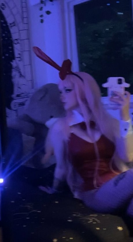 ヌード妻オンリーファンズ エロチック 画像