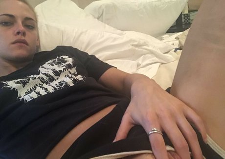 ランジェリーファックオンリーファンズ アートポルノ アーカイブ