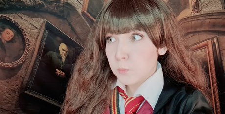 フィットネス熟女オンリーファンズ ヌード ギャラリー