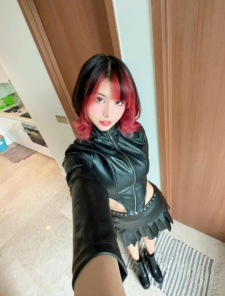 ブルネットのPOV オンリーファンズ ポルノ 画像