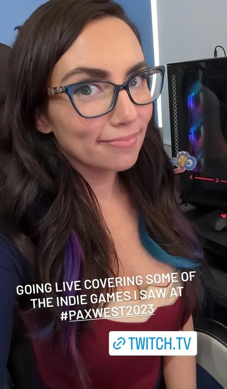 曲線美の女の子オンリーファンズ ホットセクシー 画像