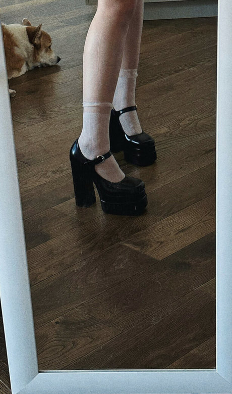 Arina Berdnikova HDスター 写真