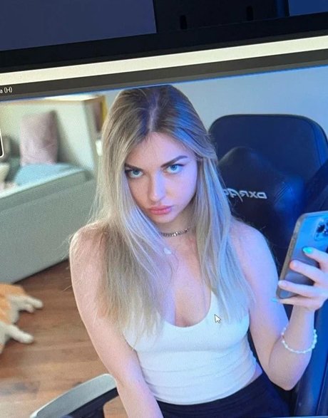 ヌード妻オンリーファンズ えろた 画像