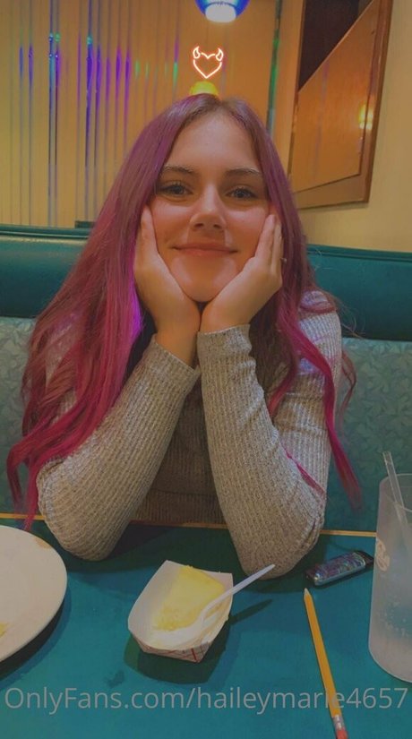 haileymarie4657 完璧な女優 写真