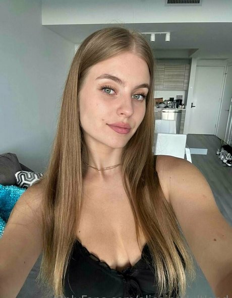 本物のオンリーファンズ ホット裸 写真