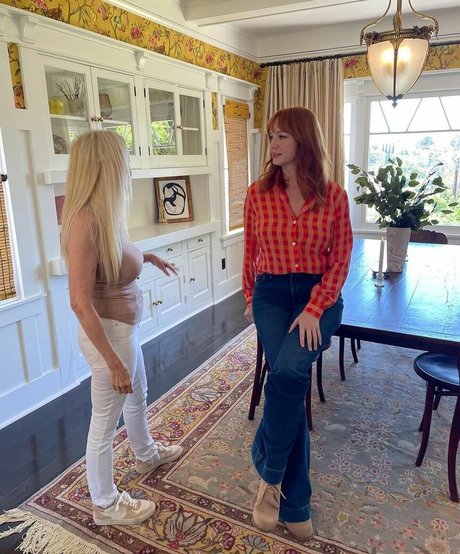 ティーンランジェリーオンリーファンズ セクシーxxx 写真