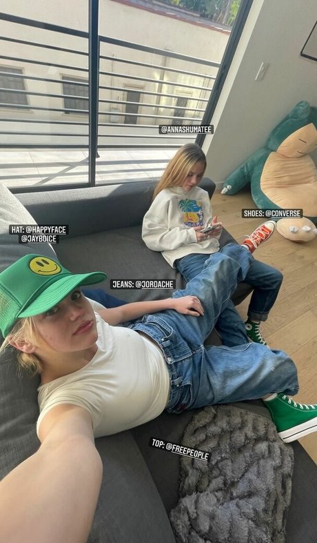 潮吹きオーガズムオンリーファンズ ポルノグラフィック 写真