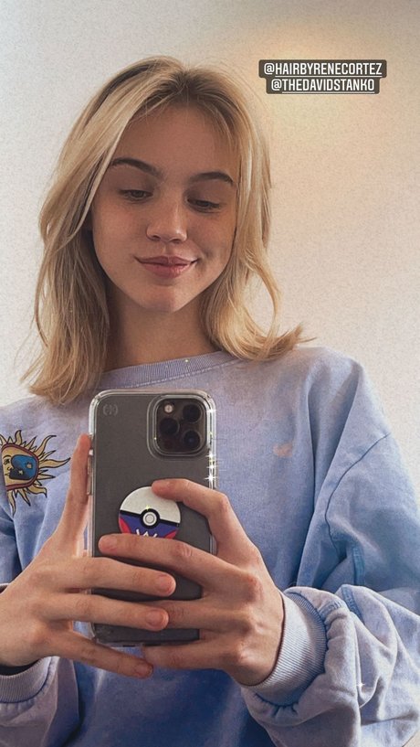 ミラーセルフィーオンリーファンズ 美しいポルノ 写真