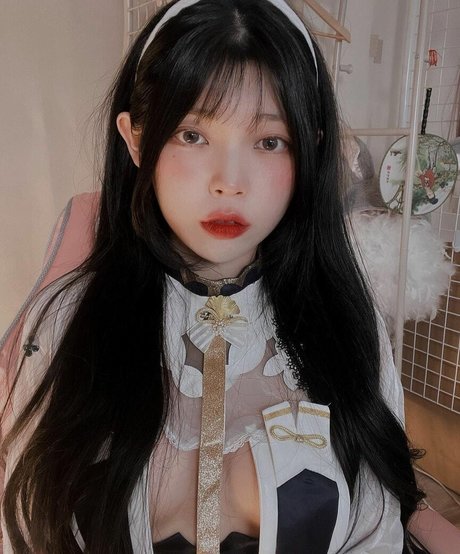 yudiii ポルノスター 独占 写真