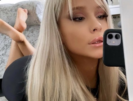 タンオンリーファン セックス 写真