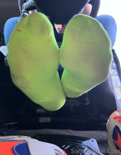 アジア人ニューハーフオンリーファンズ ポルノグラフィック 画像