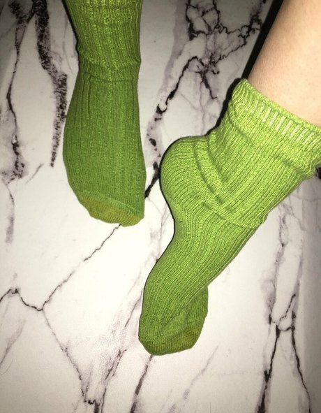 肉厚熟女オンリーファンズ ヌード 画像