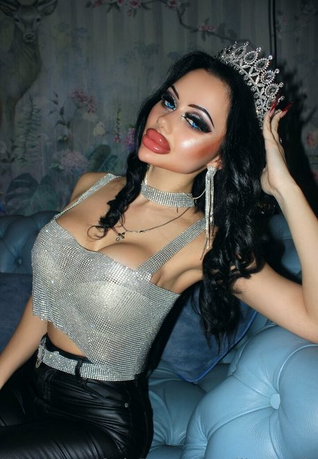 スキニーモデルオンリーファンズ アダルト無料 画像