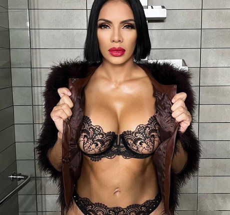 NinaUnrated 高品質女優 画像