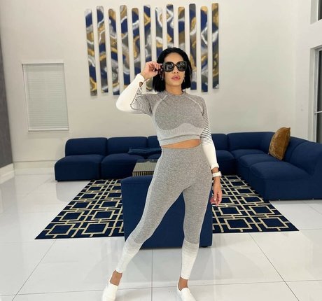 NinaUnrated ポルノスター ヌード 画像