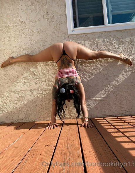 Boobookittyb13 ホットなモデル ギャラリー