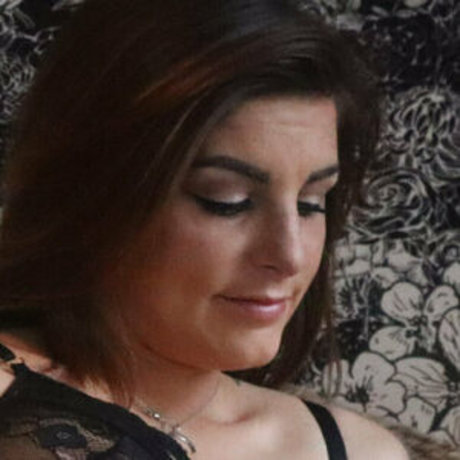 スキニーモデルオンリーファンズ エロチック 画像