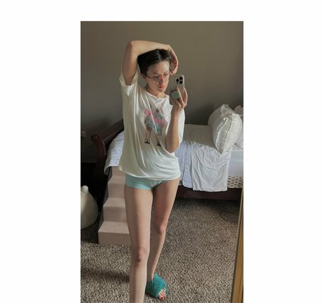 girloncinema ホットなモデル 写真