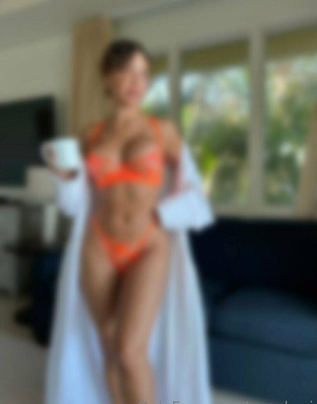 anacheri エロティック女優 写真