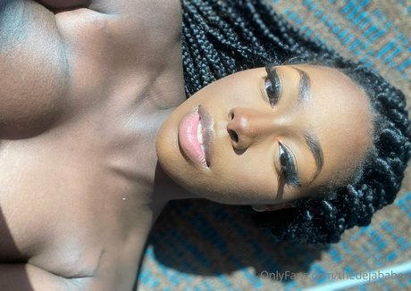 thedejababee ポルノスター 素敵 写真