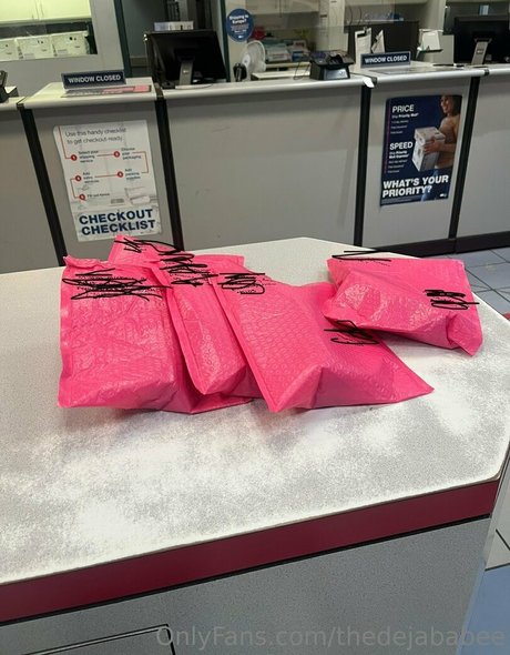 thedejababee xxxスター アーカイブ