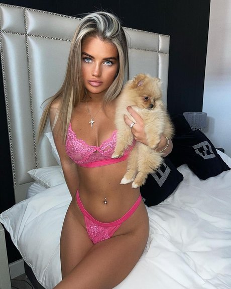 Mia Woodhall 素敵な女優 写真