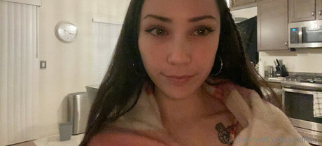 ぽっちゃりティーンオンリーファンズ セックス ギャラリー