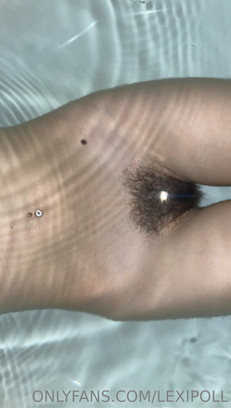 かわいいブロンドのオンリーファンズ HD 写真